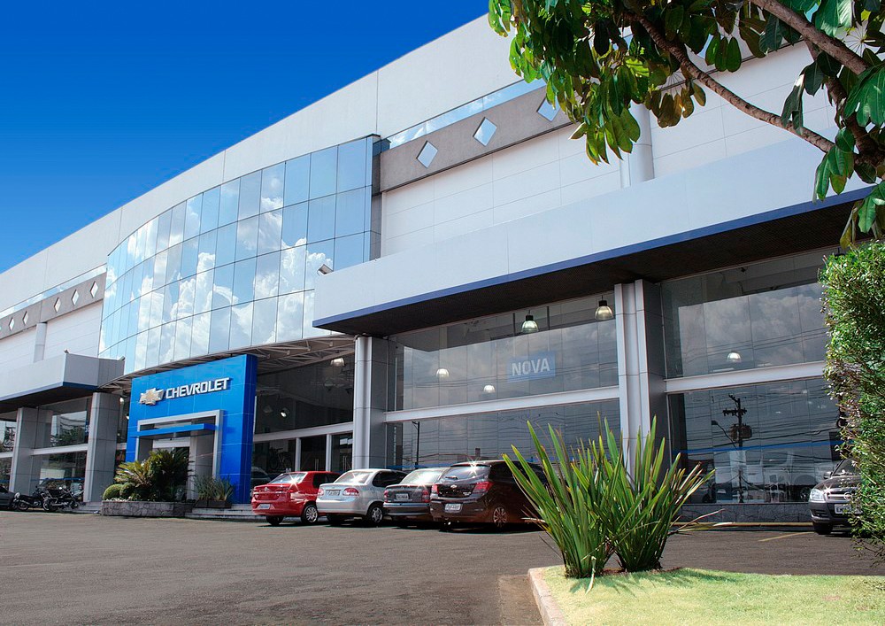 Concessionária Chevrolet — fachada profissional